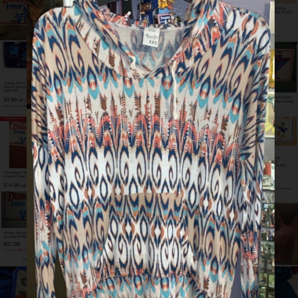 American rag thin long sleeve/ sweatshirt